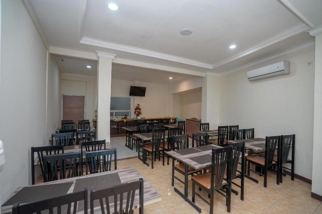 Hotel Oyo 987 Bina Darma