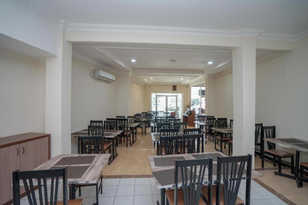 Hotel Oyo 987 Bina Darma