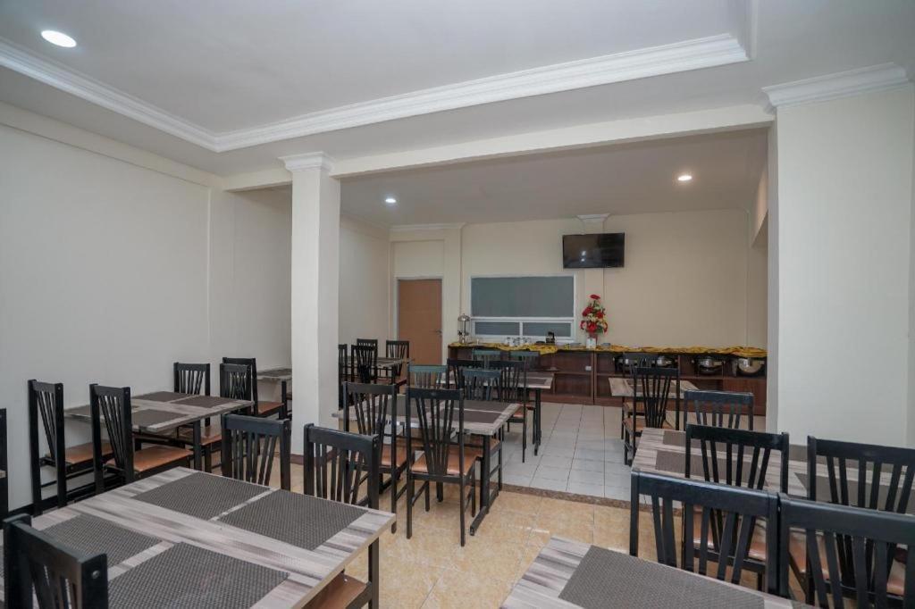 Hotel Oyo 987 Bina Darma